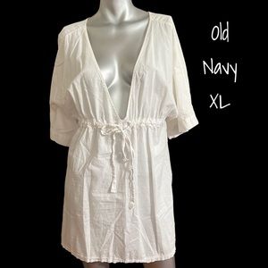 🌸3/$30🌸 GUC OLD NAVY SWIMSUIT COVER. WHITE. TIE FRONT. XL.